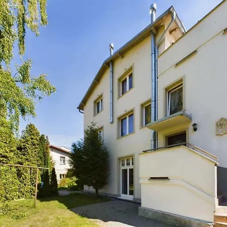 Baltica With Parking & Patio In By Renters Διαμέρισμα